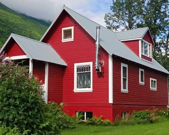 Historic Valdez Home - Valdez - Bâtiment