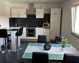Beautiful holiday apartment on the Moselle - Piesport - Kitchen