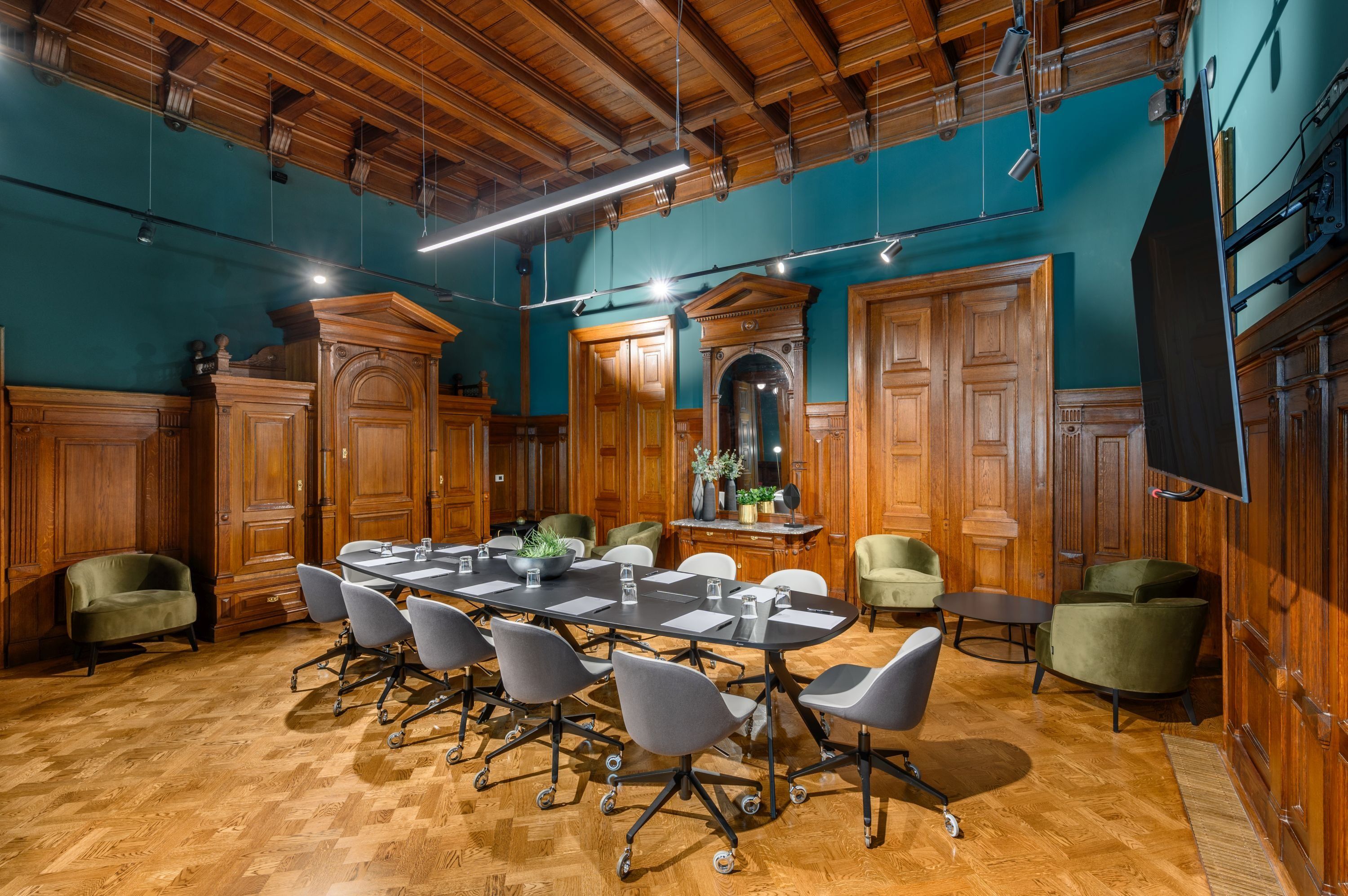 Dining room view of Hotel Oktogon Haggenmacher