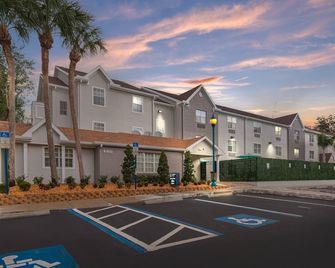 MainStay Suites Tampa Moffitt-Usf - Temple Terrace - Будівля