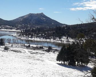 Mountain Cabin with Lake View in Cuyamaca State Park - Julian, CA - Julian - Servicio de la propiedad