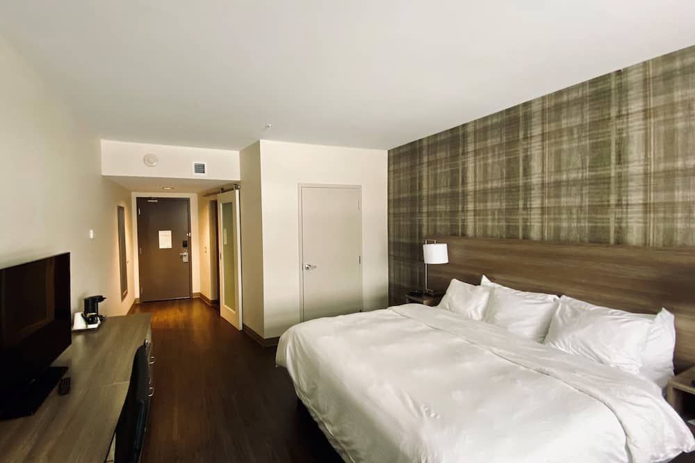 Radisson Kingswood Hotel & Suites