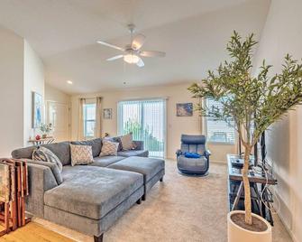Golfers Paradise - The Villages in Wildwood! - Wildwood - Living room