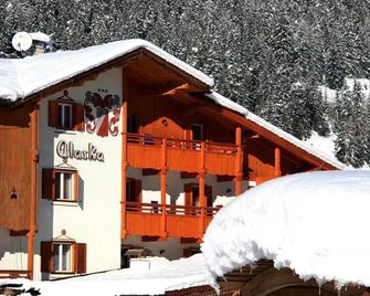 Hotel Chalet Alaska - Pozza di Fassa - Toà nhà