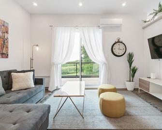L'île-Do | condos neufs sur l'ile d'Orléans, Le Classy - 905 - Saint-Pierre-de-l'Île-d'Orléans - Living room