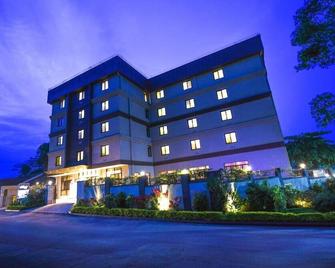 The Athena Hotel Kampala - Kampala - Gebouw