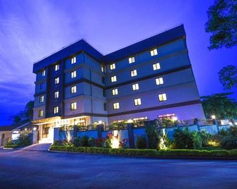 The Athena Hotel Kampala - קמפאלה - בניין