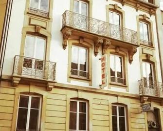 Budget Hôtel Weber - Strasbourg Centre Gare - Strasbourg - Bâtiment