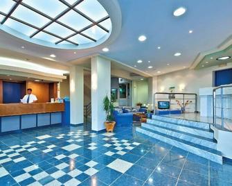 Bella Pais - Maleme - Front desk