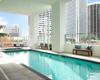 New Luxury Downtown Apartment - Gym Pool Workspace - Miami - Piscine