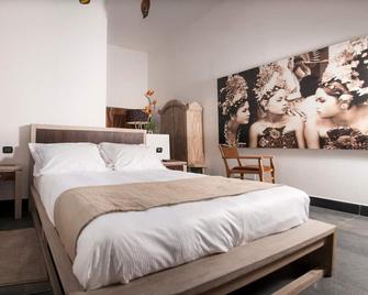 Sevenmaze Charming House - Bari - Camera da letto