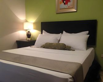 Dm Residente Resort - Angeles City