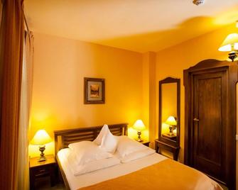 Hotel Bella Muzica - Braşov - Bedroom