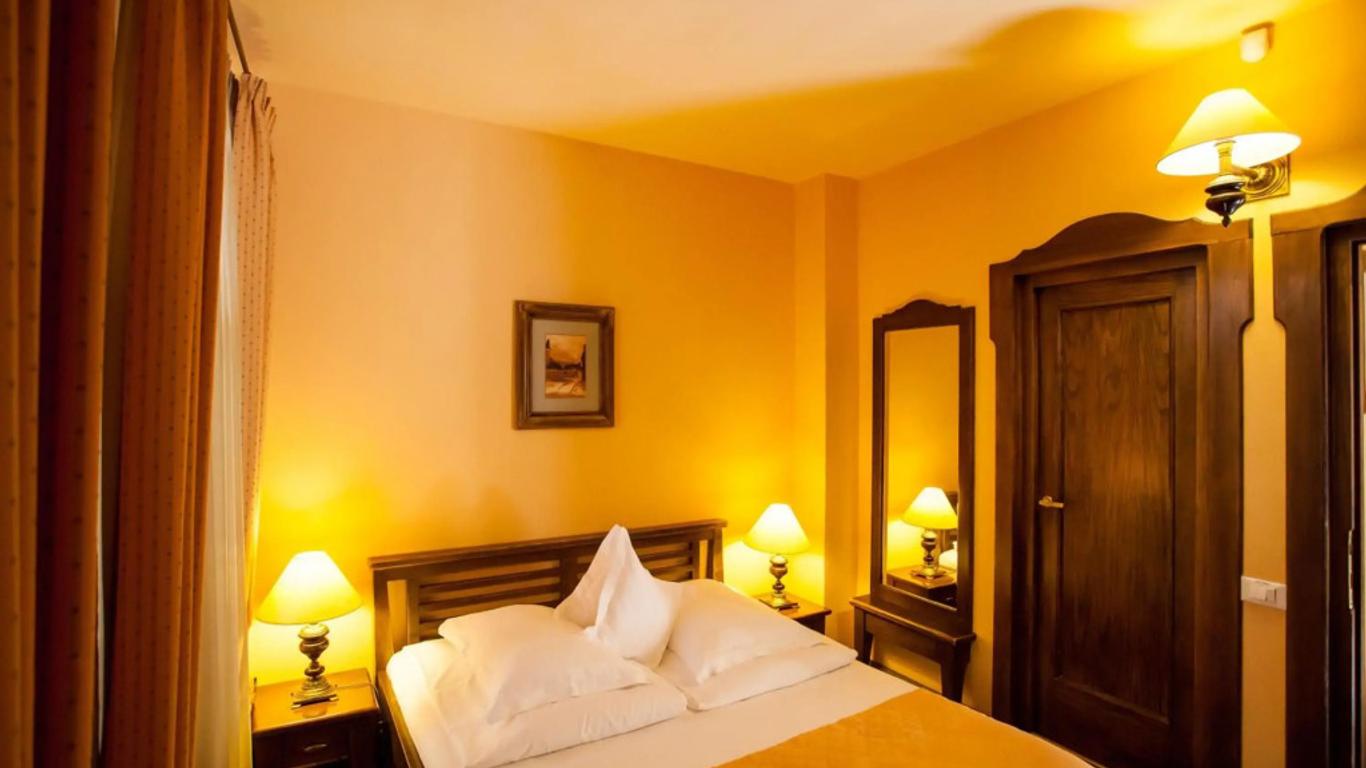 هوتل بيلا موزيكا