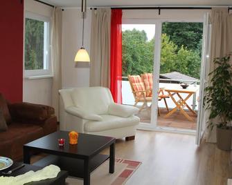 Cozy apartments invite you to relax and enjoy, dogs are welcome - Oranienburg - Wohnzimmer