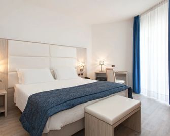Regent's Hotel - Jesolo - Sovrum