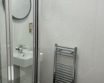 Central Hotel - Sutton-in-Ashfield - Schlafzimmer