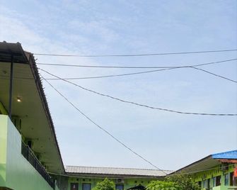 Hotel O Near Tmii Formerly Wisma Damai - Jakarta - Building