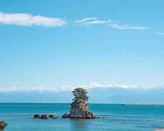 Sekai Hotel Takaoka - Takaoka - Venkovní prostory