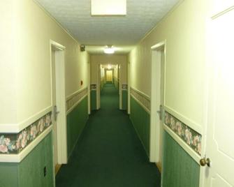 Guest Keeper Inn - Van Wert - Pasillo