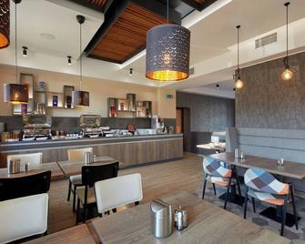 هوتل نيكولاس - اوسترافا - مطعم