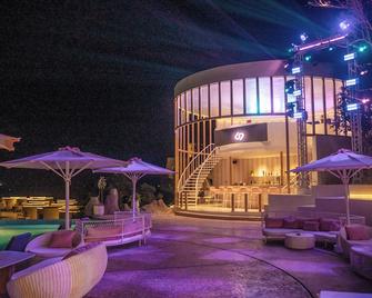 69 Resort & Beach Club - Labuan Bajo - Pool