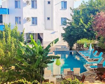 Parla Apart Hotel - Cesme