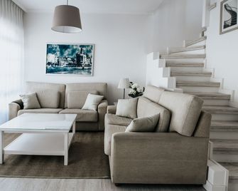 Semi-Detached House 5 'walk From The Beach - Telde - Salon