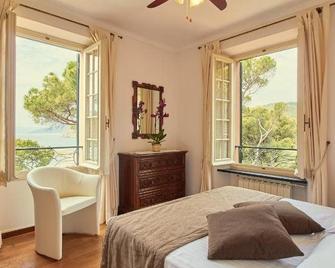 Hotel Punta Est - Finale Ligure - Soveværelse