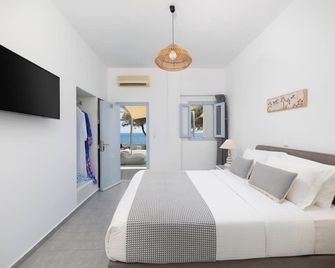 Akrotiri Hotel - Akrotiri - Schlafzimmer