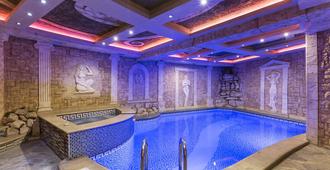 Green Palace Hotel - Jerevan - Pool