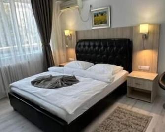 Hotel Bulevard Prestige - Slatina - Camera da letto