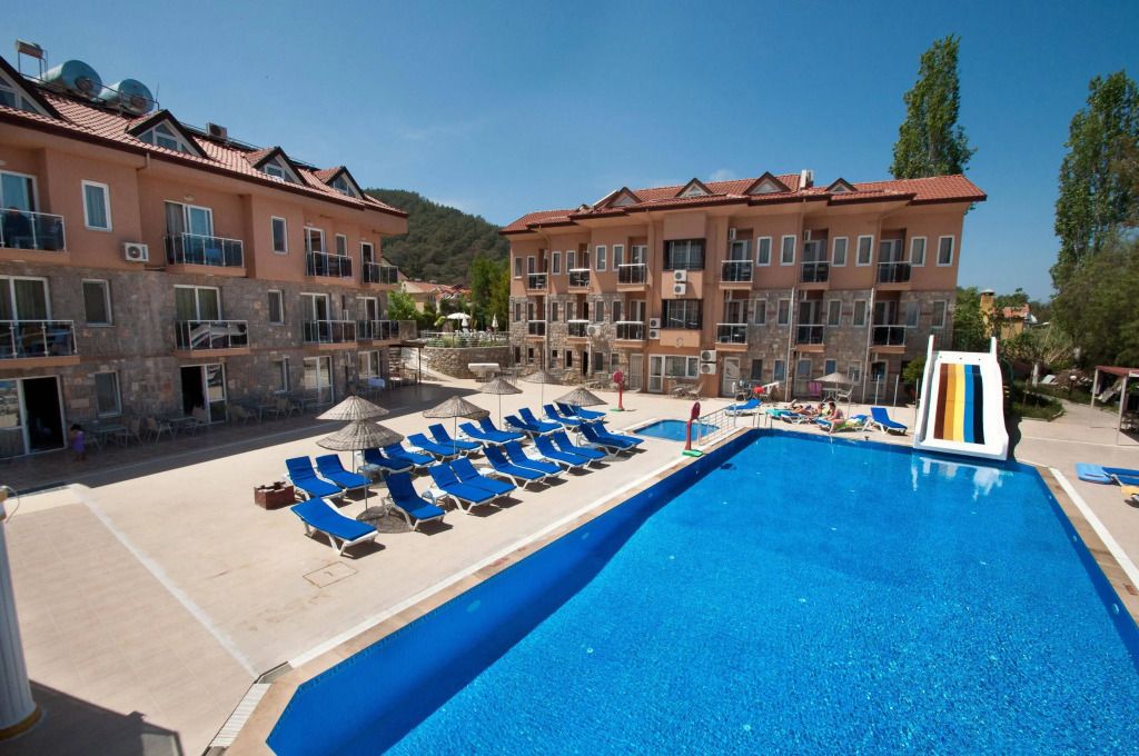 Flora Palm Resort - אולודניז - בריכה