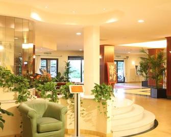 Geovillage Sport & Wellness Resort - Olbia - Σαλόνι ξενοδοχείου