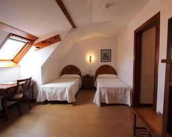 Hotel Cabeza - Noreña