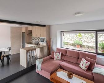 San Pedro Rural Apartments (2 pax) in Valencia de Alcántara - Valencia de Alcántara - Salon