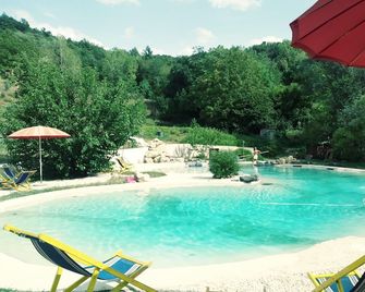 Glamping: Hospitality in private locations with kitchen and Bath, Pool, Jacuzzi. - Pellegrino Parmense - Piscina