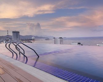 Sao Viet Nha Trang Hotel - Nha Trang - Pool