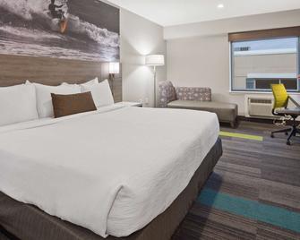 Best Western Oceanfront - Jacksonville Beach - Bedroom