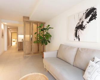 Reina Victoria Velázquez - Alicante - Sala de estar