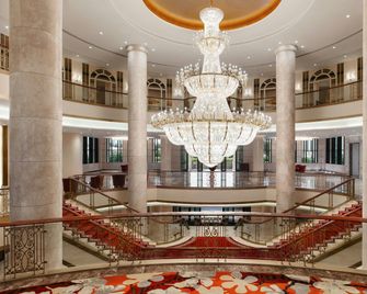 Sheraton Grand Danang Beach Resort & SPA - Da Nang - Lobby
