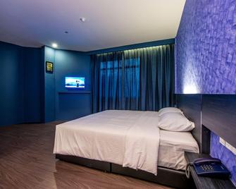 Pari Inn - Miri - Chambre