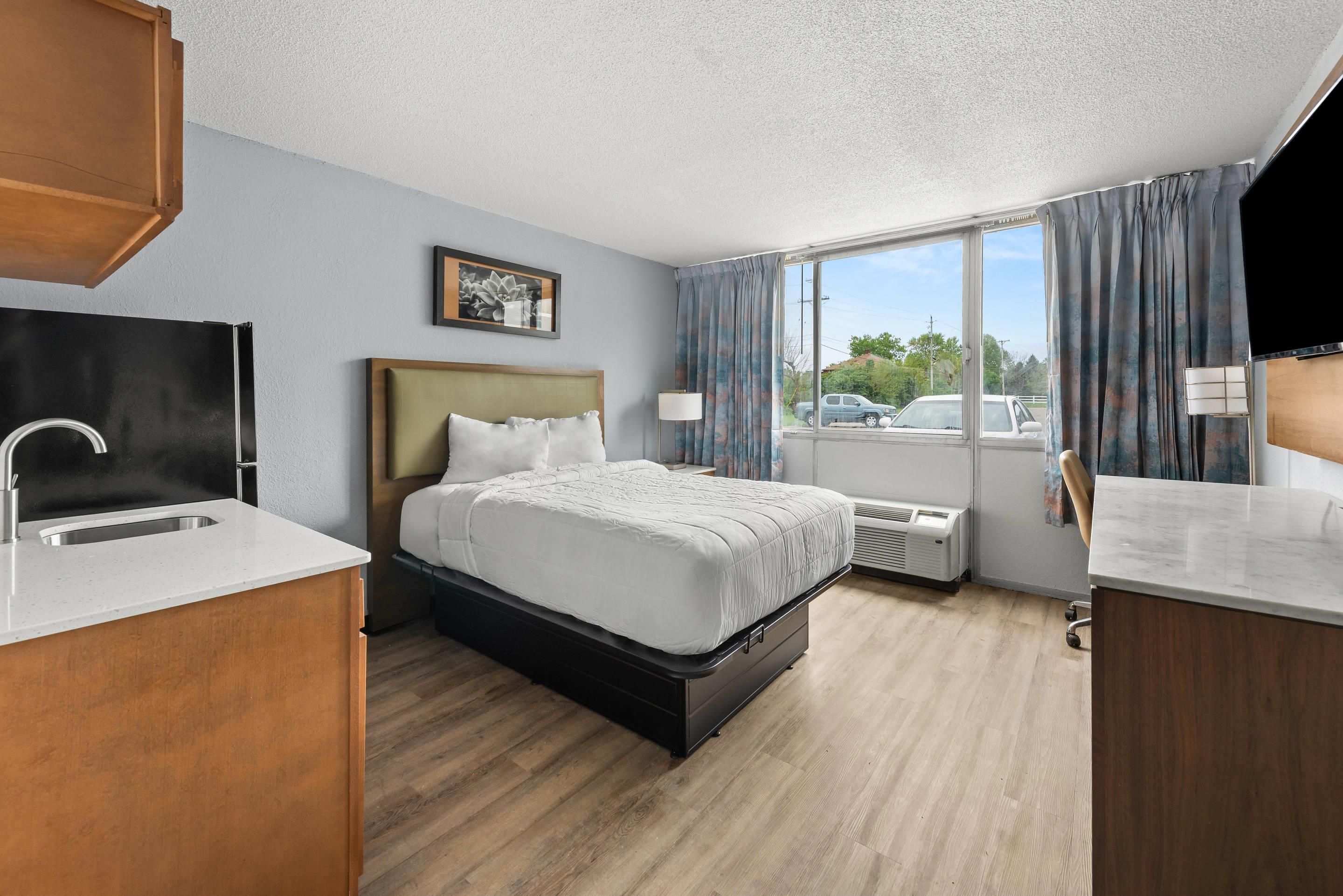 Suburban Studios Fairborn - Dayton - Fairborn - Sovrum