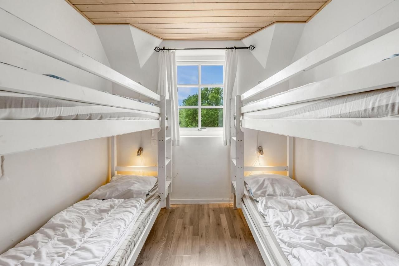 Large 18-Person Pool House With Outdoor Hot Tub, Outdoor Sauna And Enclosed Terrace – Ulfborg