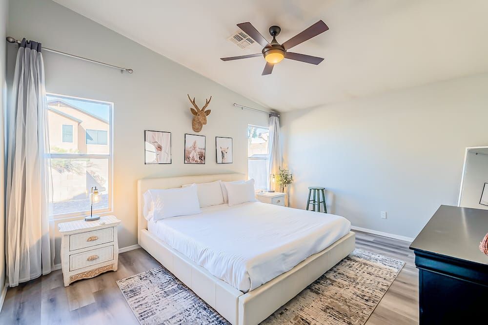 Three bed two bath, gas grill, king bed - Tucson - Sypialnia