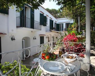 Hotel & Residence Matarese - Ischia - Building