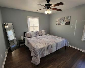 Cozy Freshly Remodeled 2br Home - Berkley - Habitación