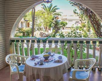 3 Bedroom Stunning Home In Gran Alacant - Gran Alacant - Balcony