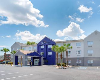 Sleep Inn & Suites - Pensacola - Building
