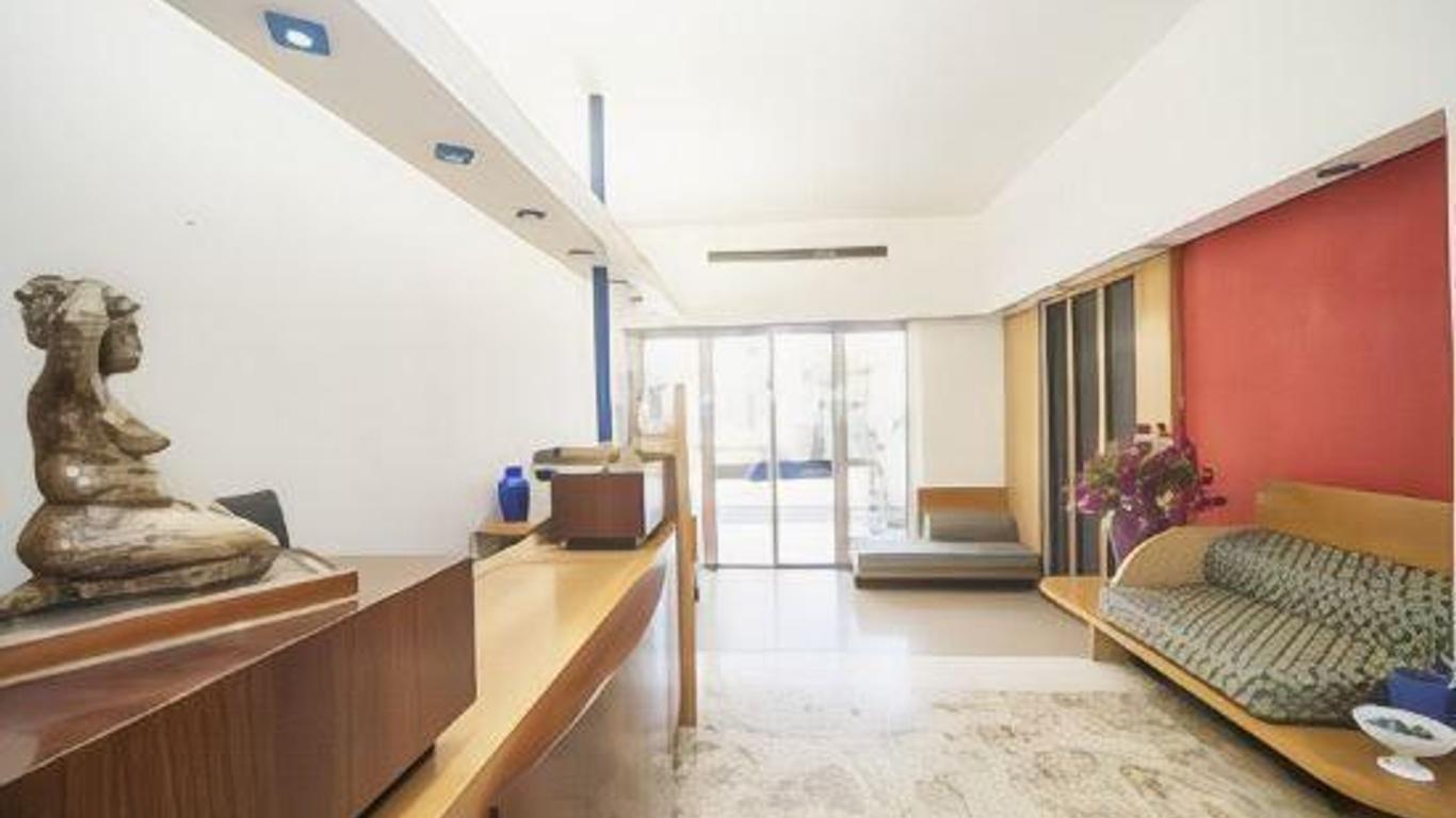 T Hotel